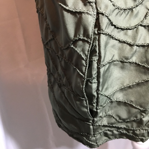 Chico’s hooded vest lightweight EUC - Picture 6 of 6